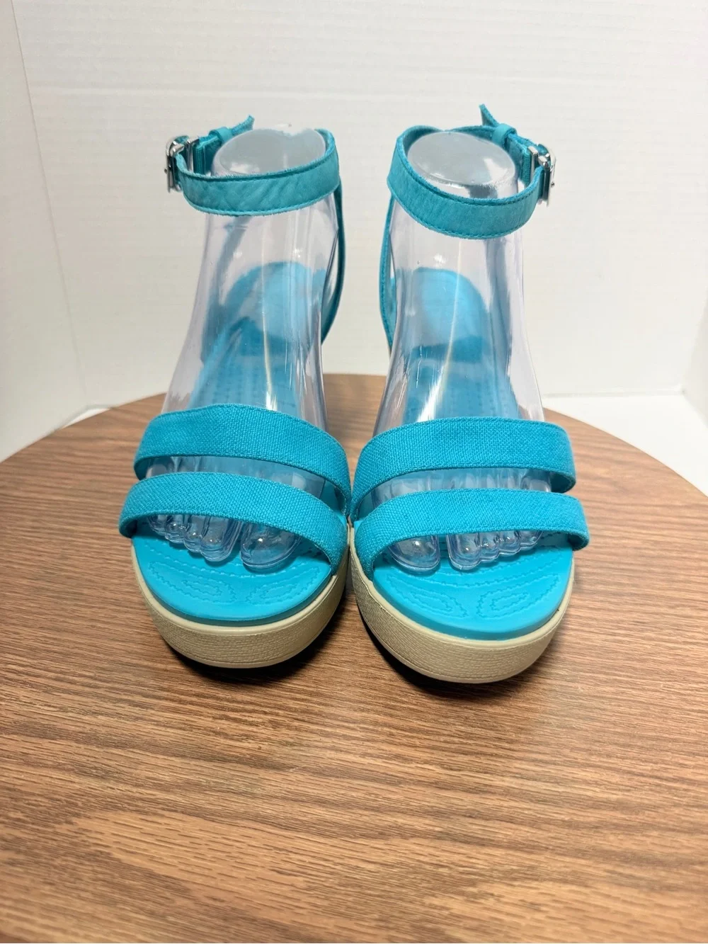Crocs Leigh II Canvas Ankle Strap Turquoise Teal Wedge Sandals Buckle Closure